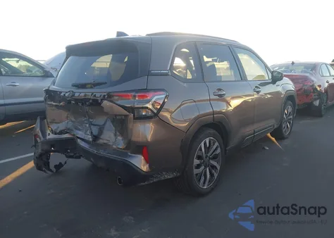 2025 Subaru Forester Hybrid Touring z USA, uszkodzony, nr VIN JF2SLSTDXSH404696